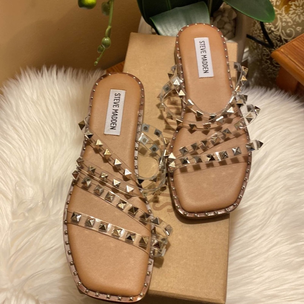 Steve Madden Women’s Skylar Studded Strappy Clear Multi 6M